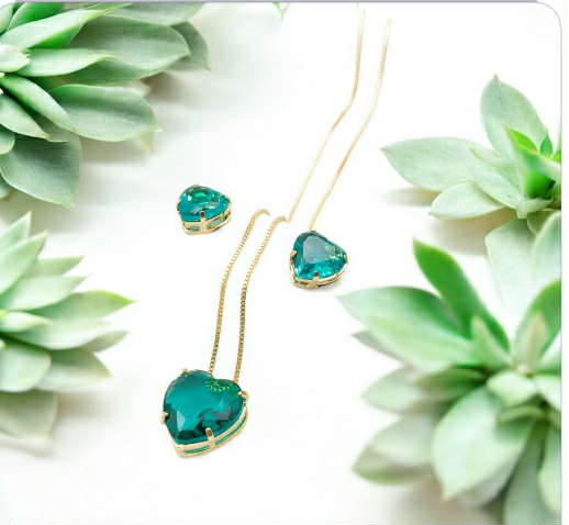 8K Gold-Plated Earrings and Necklace Set