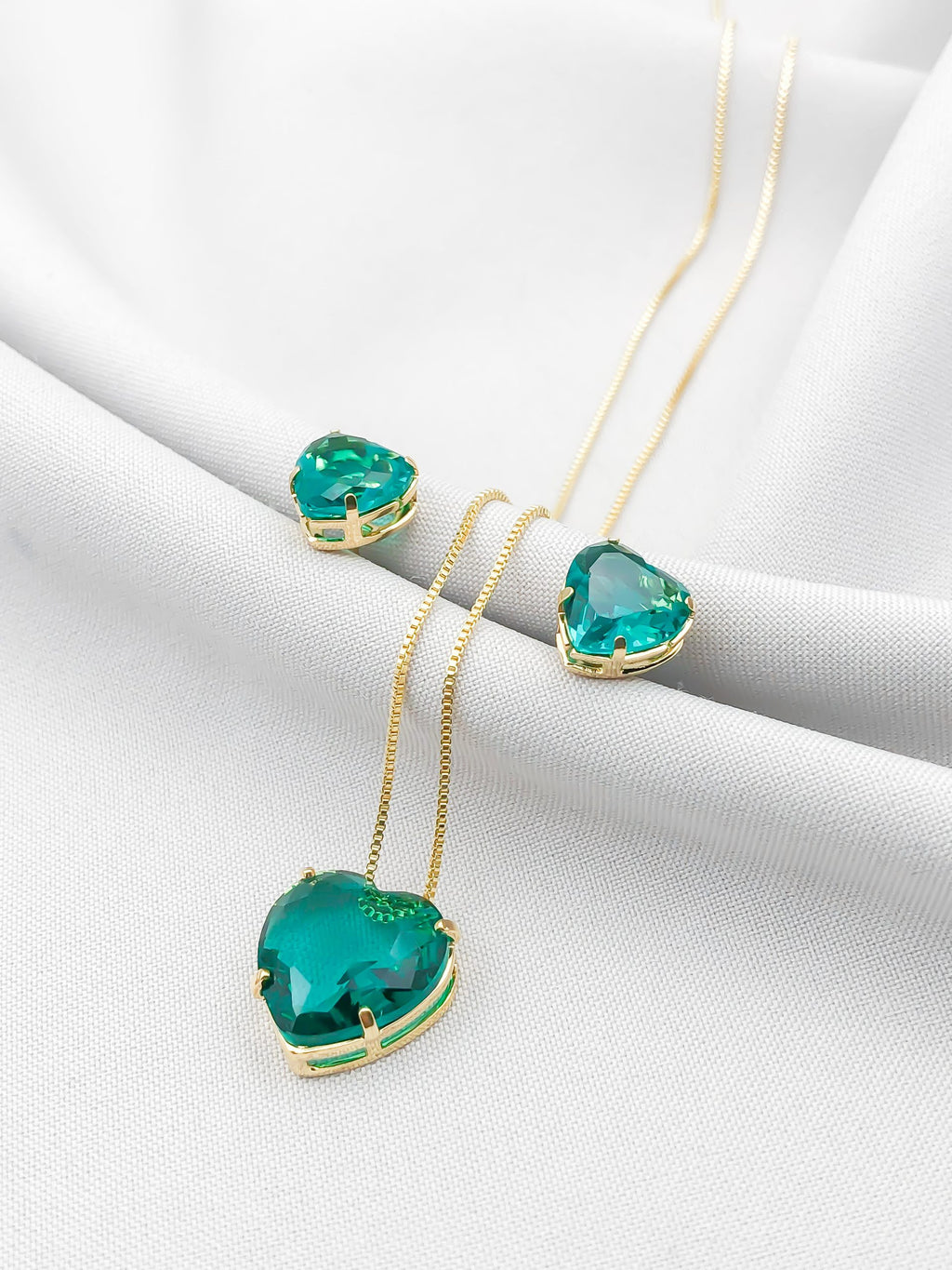 8K Gold-Plated Earrings and Necklace Set