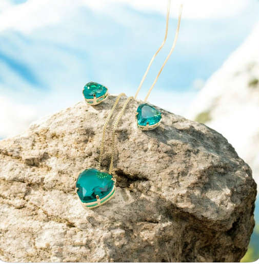 8K Gold-Plated Earrings and Necklace Set